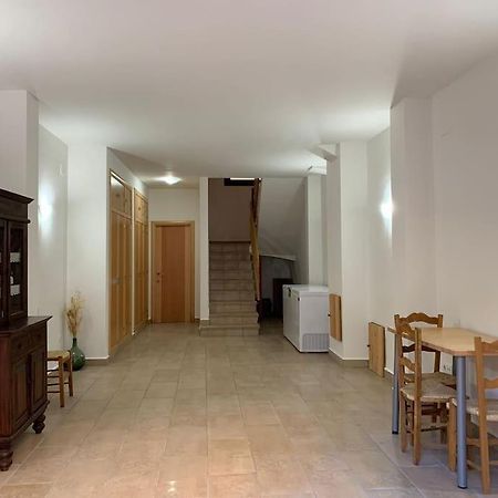 Apartamento Камарена де ла Сиера Екстериор снимка